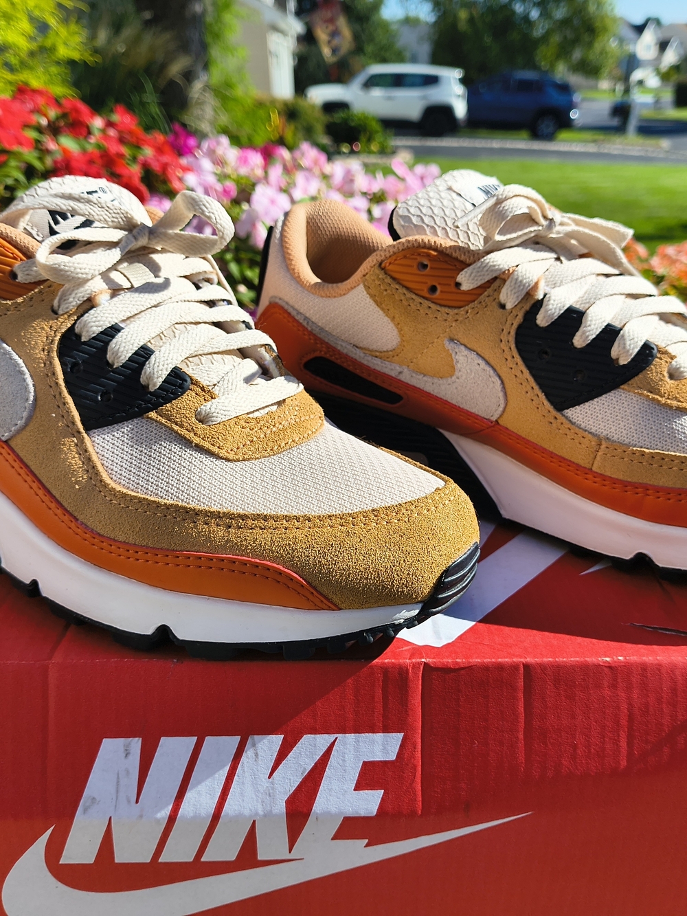 Nike Mens Tan, Orange & Black Air Max 90 Sneakers Size 8.5M
